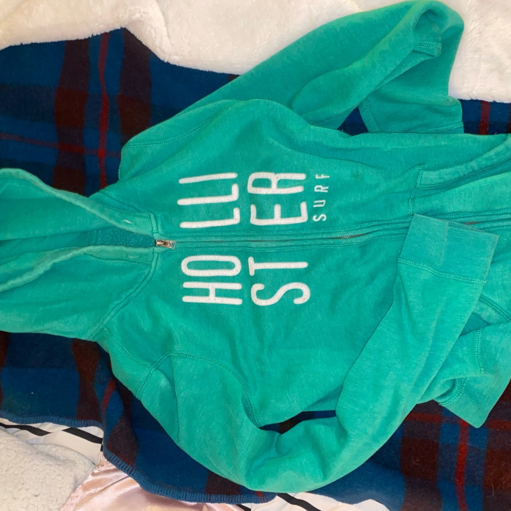 Hollister zip -up hoodie